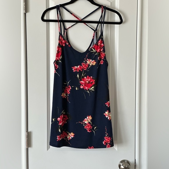 Papermoon Tops - Papermoon Floral Navy Camisole Top, size 2X